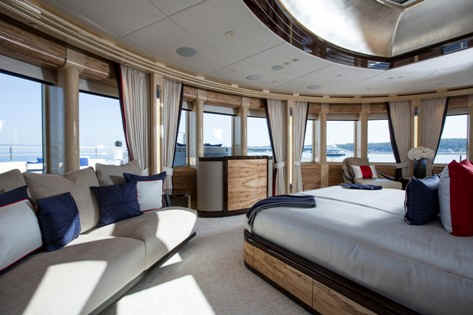 Excellence V yacht master stateroom