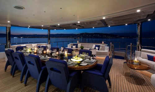 Yacht Excellence V outdoor dining